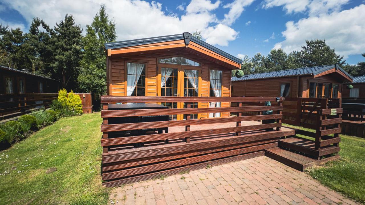 Angie'S Haven, Superb 2 Bedroom Lodge With Hot Tub - Sleeps 6 - Felmoor Park Morpeth Exteriér fotografie